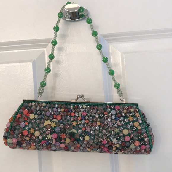 NWOT Beautiful beaded clutch - Picture 5 of 6